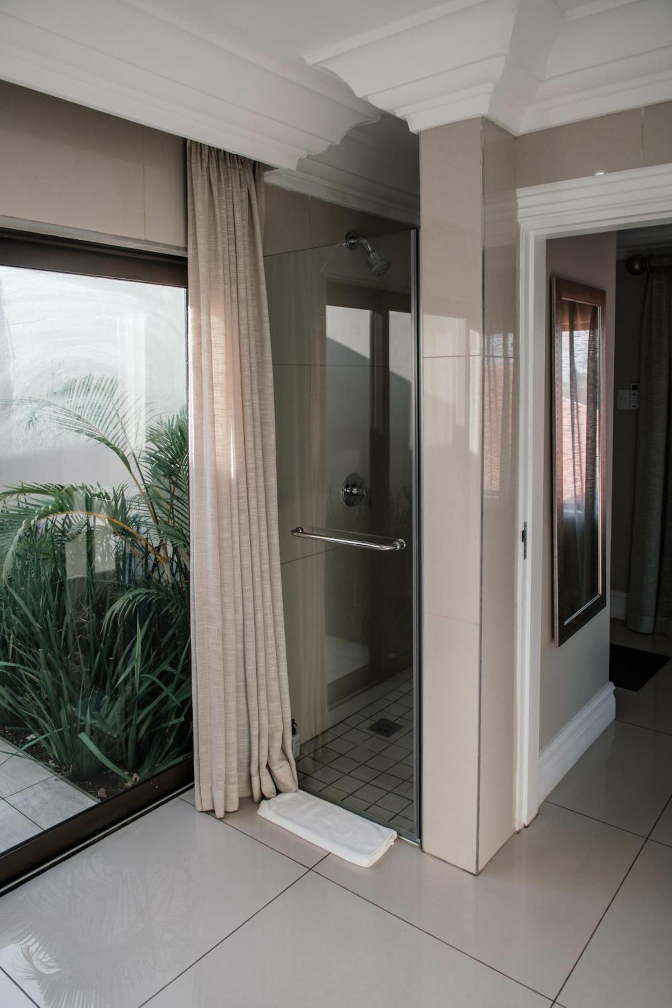 精品景观水疗度假酒店 阿曼济姆托蒂 客房 照片